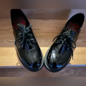 G21 Women’s Black Oxford Shoes in Size 9